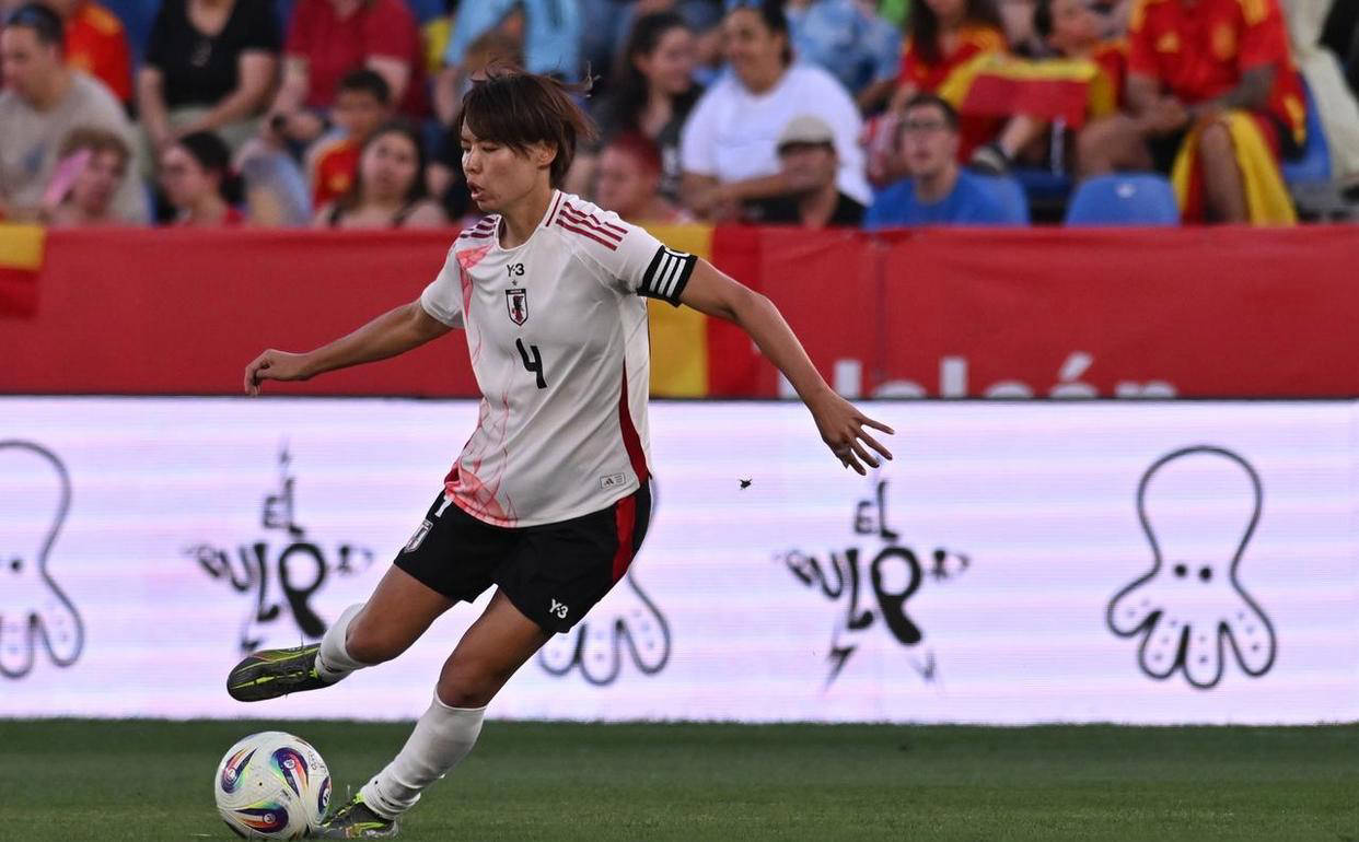 女足冠军杯揭幕,中国队雄心勃勃 女足冠军杯揭幕,中国队雄心勃勃