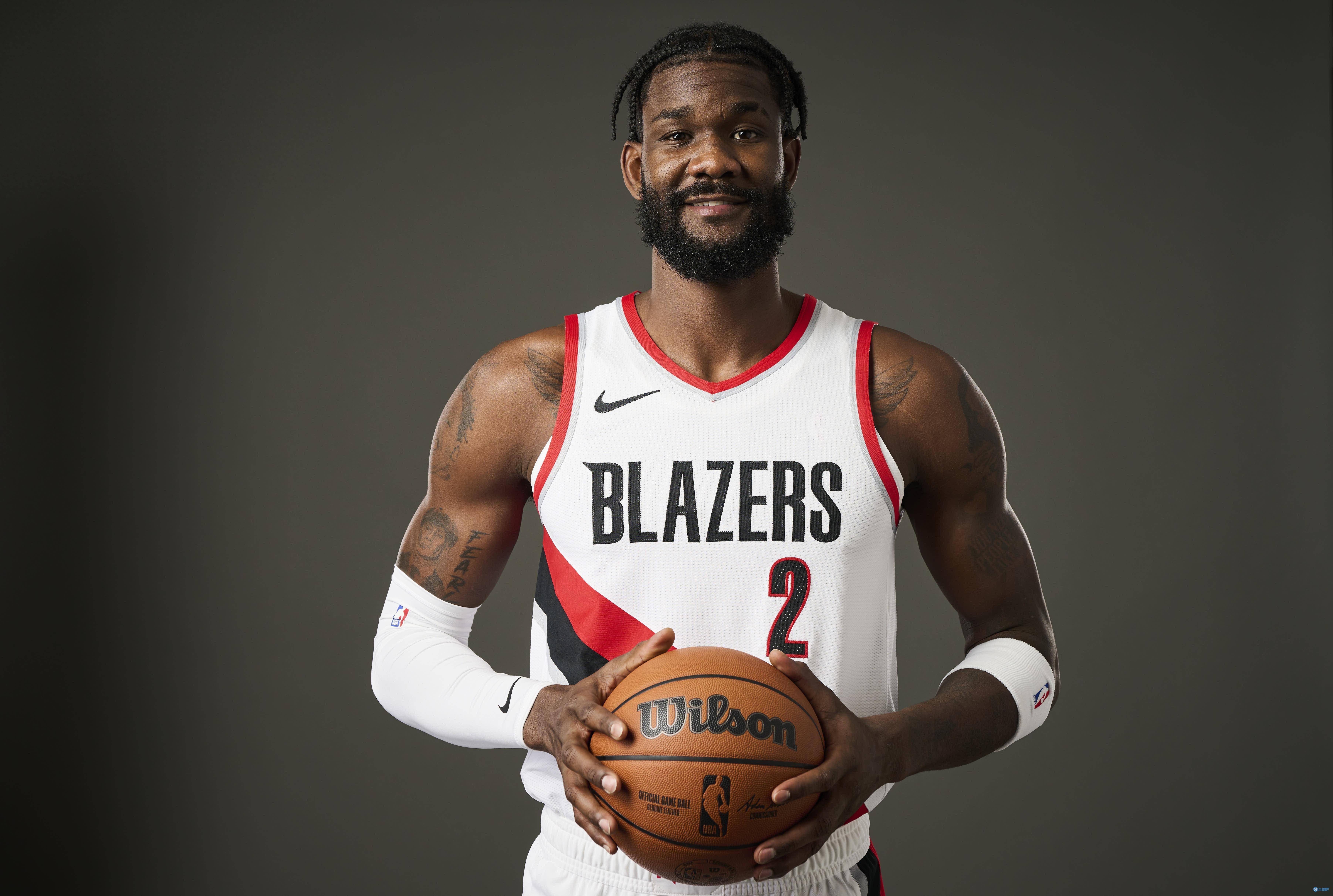 包含开拓者队客场惨败,连续两场失利的词条 包含开拓者队客场惨败,连续两场失利的词条